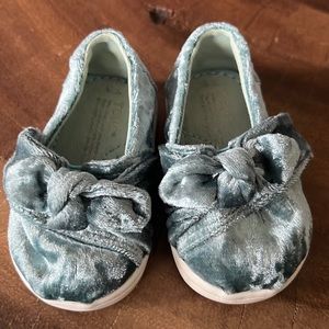 Blue velvet baby Toms